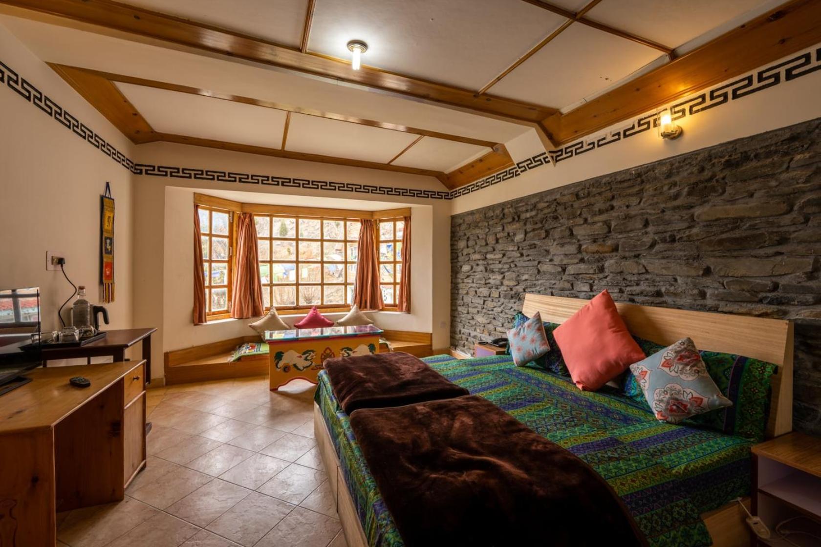 Gemoor Khar- Manor House Panzió Jispa Kültér fotó