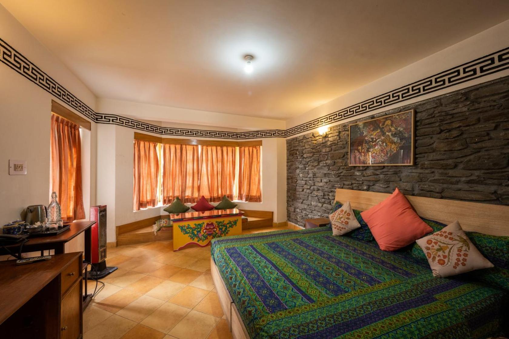 Gemoor Khar- Manor House Panzió Jispa Kültér fotó