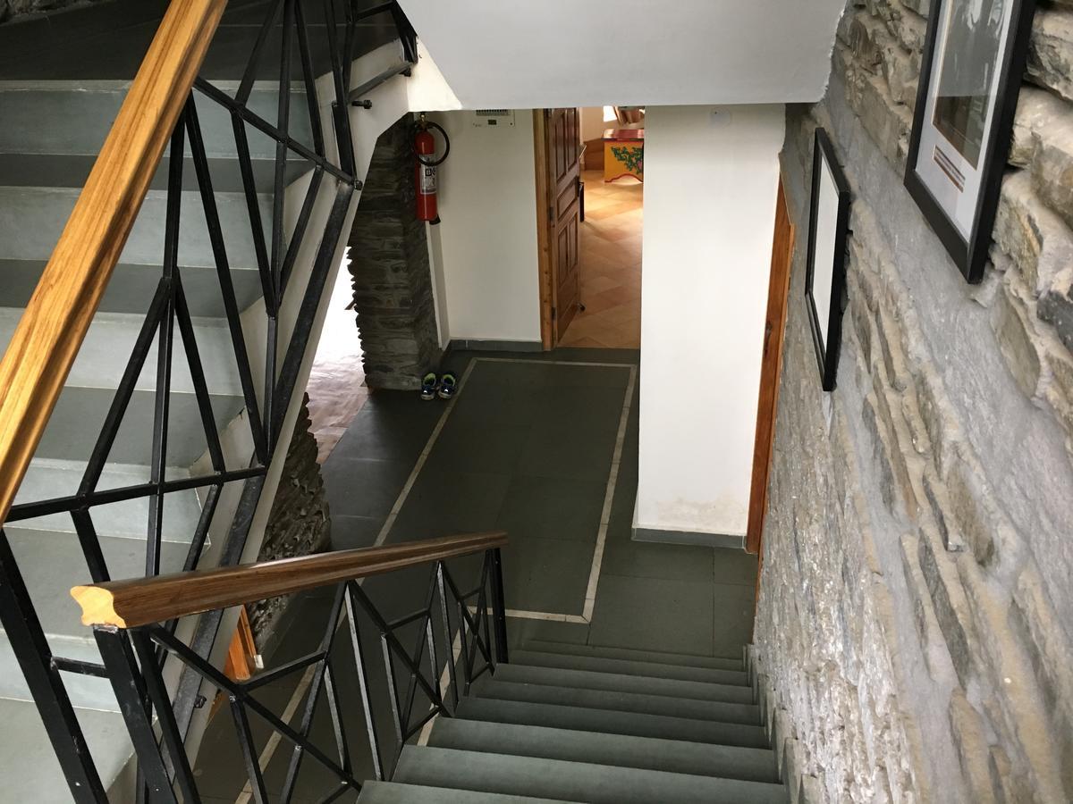 Gemoor Khar- Manor House Panzió Jispa Kültér fotó