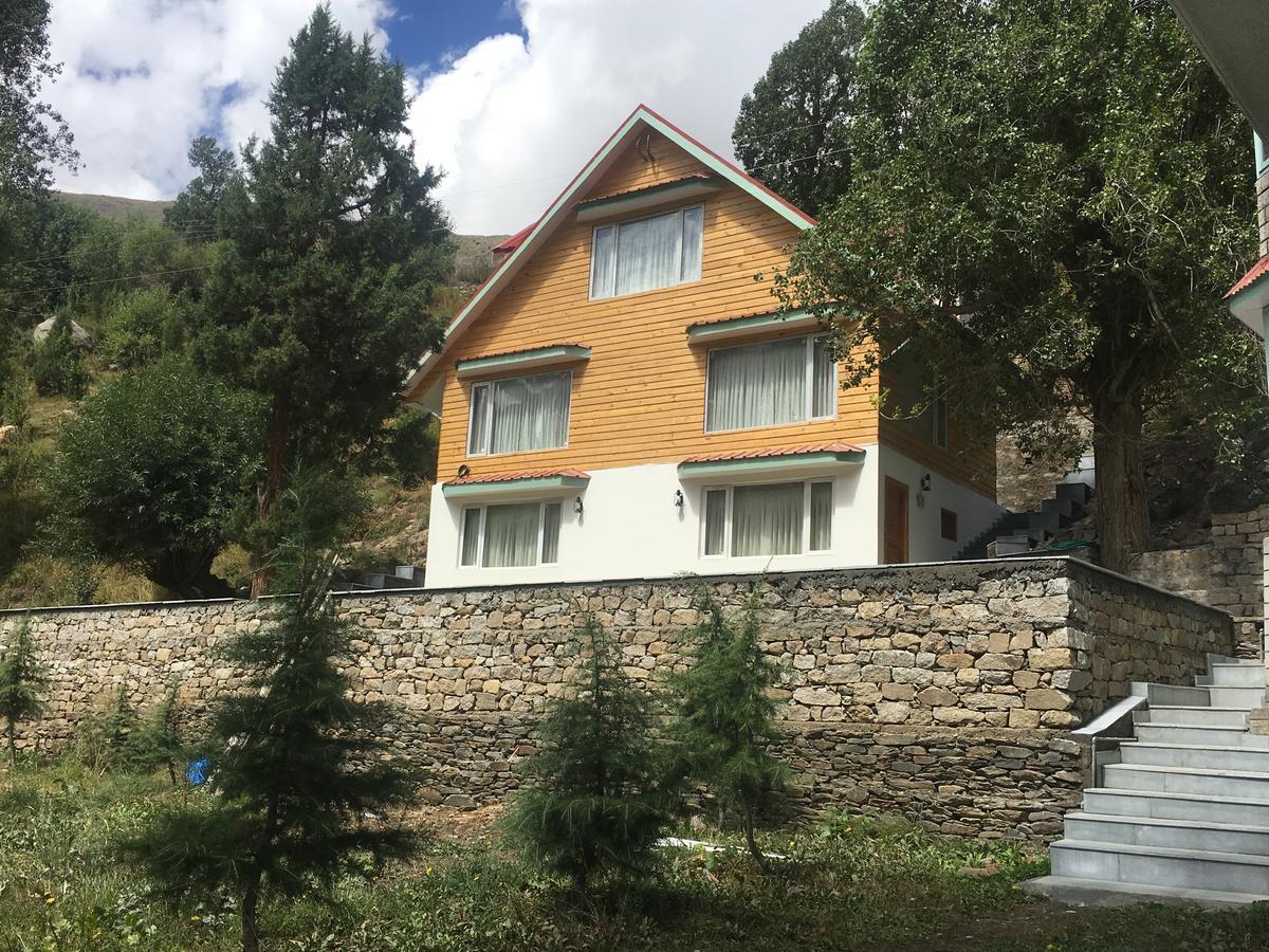 Gemoor Khar- Manor House Panzió Jispa Kültér fotó