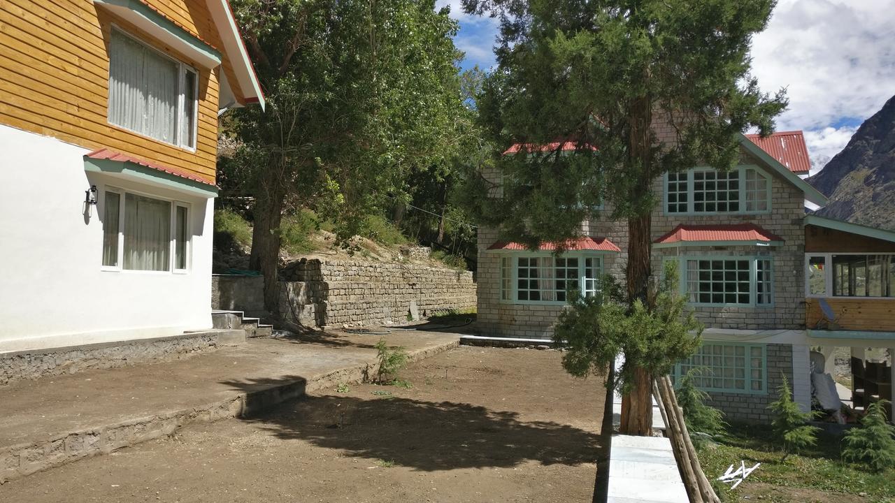 Gemoor Khar- Manor House Panzió Jispa Kültér fotó