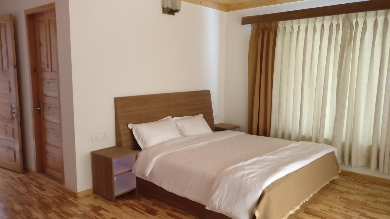 Gemoor Khar- Manor House Panzió Jispa Kültér fotó